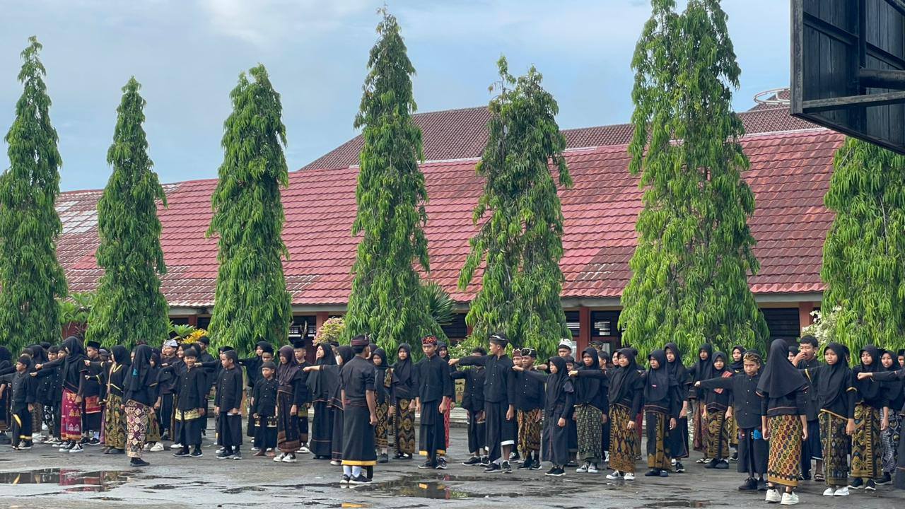 Sejarah SMPN 1 PRAYA TENGAH
