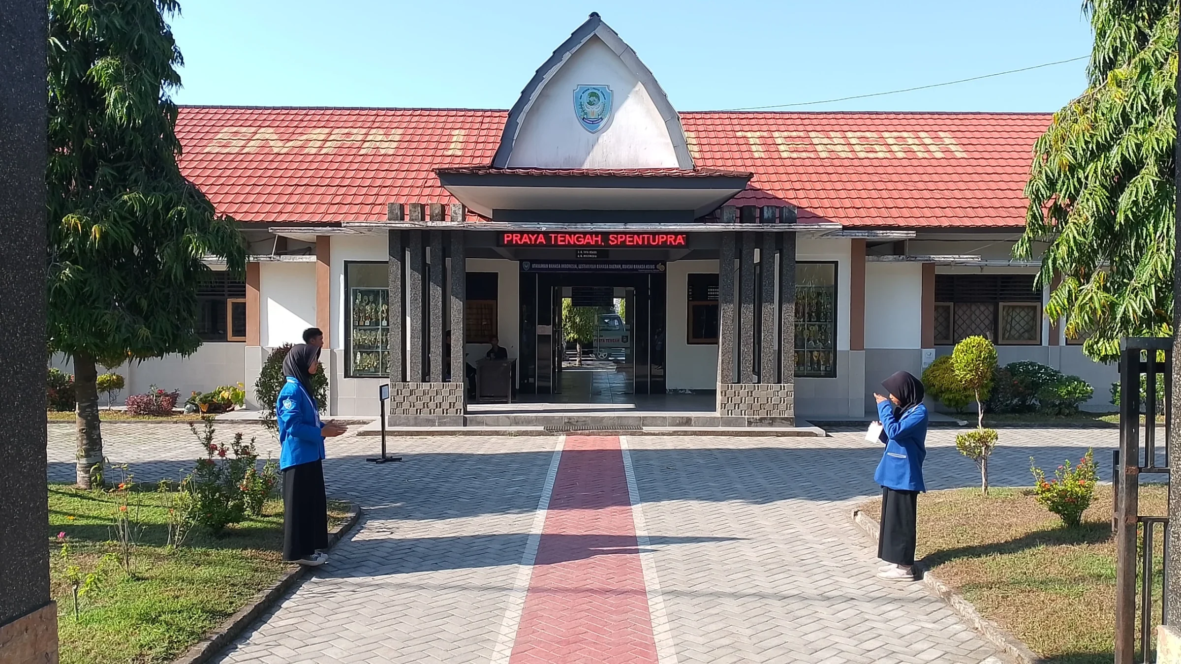 Halaman depan