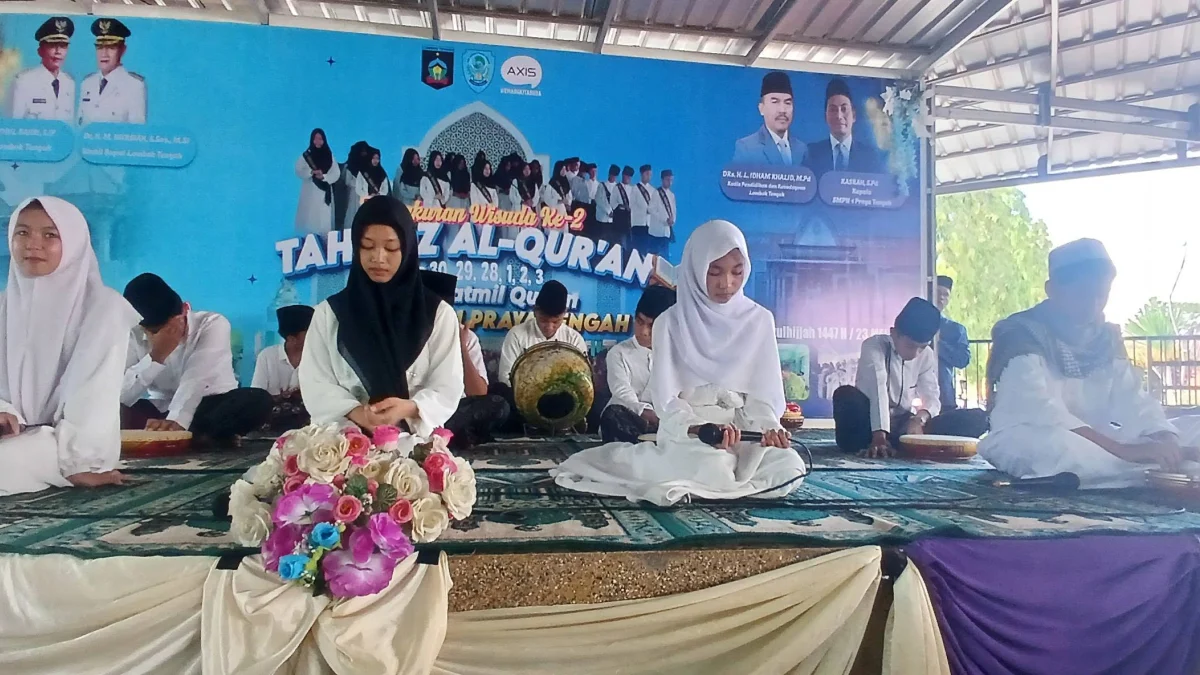 Haru dan Penuh Syukur, SMPN 1 Praya Tengah Wisuda 86 Hafiz-Hafizah 1–5 Juz